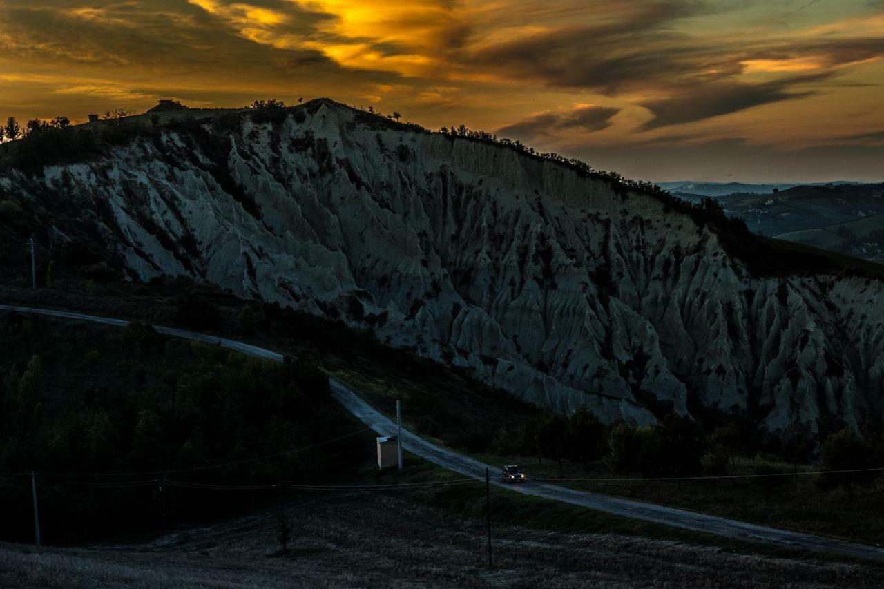 Agriturismo Terra Dei Falchi Castilenti Экстерьер фото